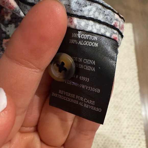 Distortion 100% Cotton button-down shirt Size Medium 10-12 Boy's G - Picture 3 of 9